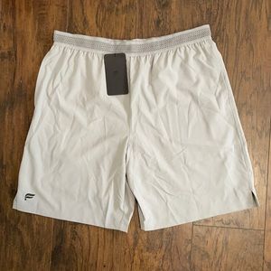 FABLETICS - The 9” takeover short (lined)